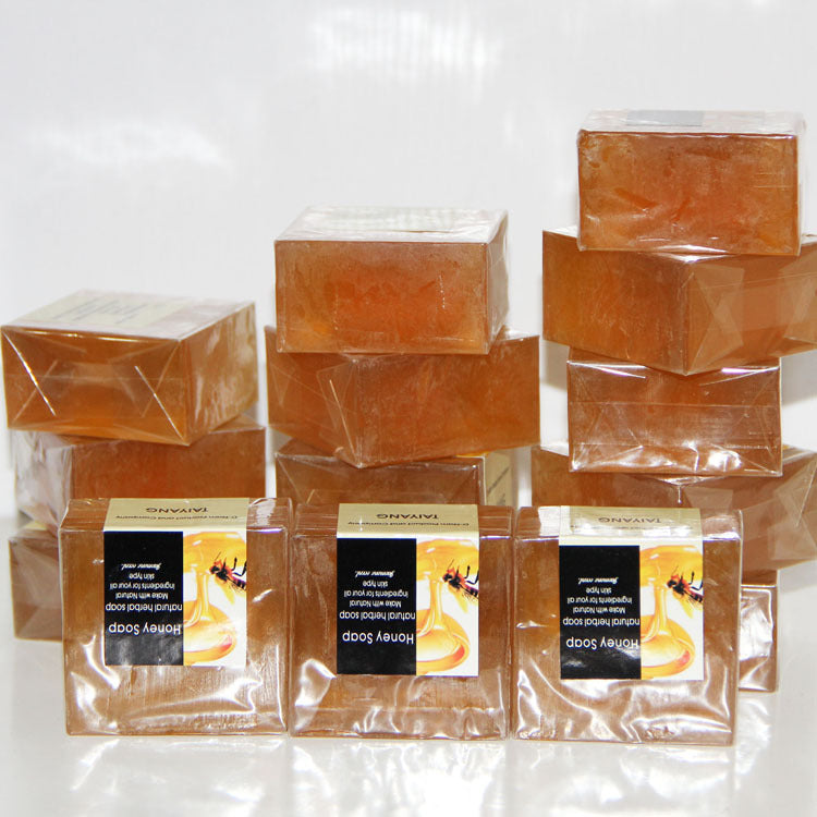 Thai Honey Handmade Soap with Essential Oils for Cleansing